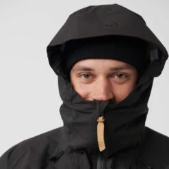FJÄLLRÄVEN KEB ECO-SHELL JACKET M Herren - Hardshelljacke 35 FJÄLLRÄVEN KEB ECO-SHELL JACKET M Herren - Hardshelljacke -Outdoor-Ausrüstung 5637533589 v keb ecoshell jacket m fjaellraeven 24